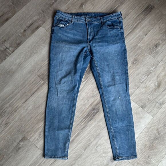 Old Navy ‘Rockstar” Capri, Cropped Jeans Size 16 - Picture 1 of 7